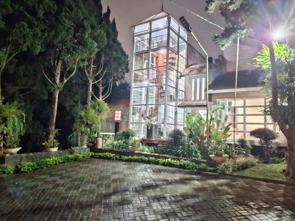 Villa Tower